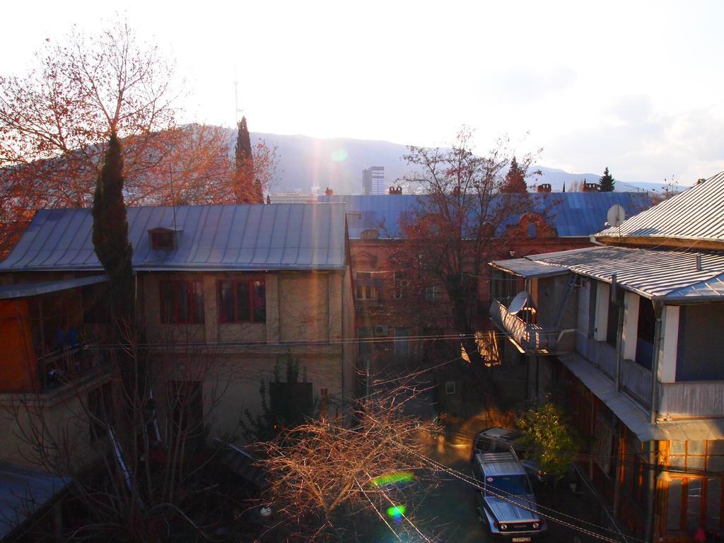 Green Stairs Guest House Tbilisi Ngoại thất bức ảnh