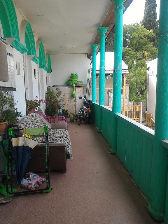 Green Stairs Guest House Tbilisi Ngoại thất bức ảnh