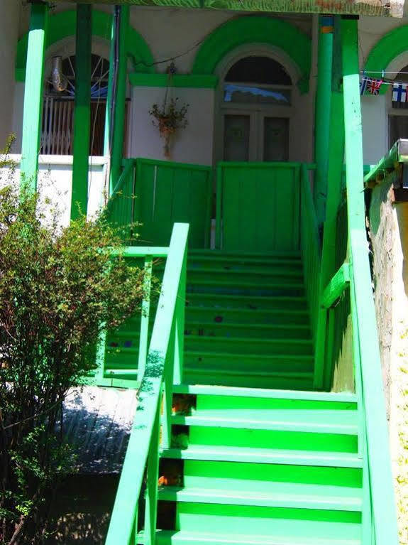 Green Stairs Guest House Tbilisi Ngoại thất bức ảnh