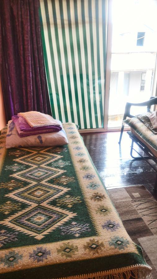 Green Stairs Guest House Tbilisi Ngoại thất bức ảnh