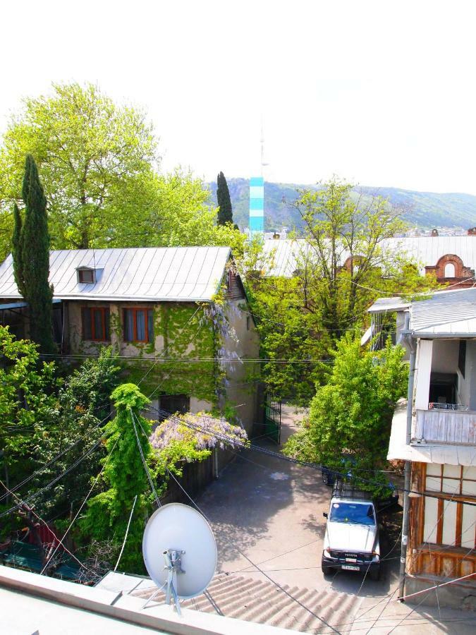 Green Stairs Guest House Tbilisi Ngoại thất bức ảnh
