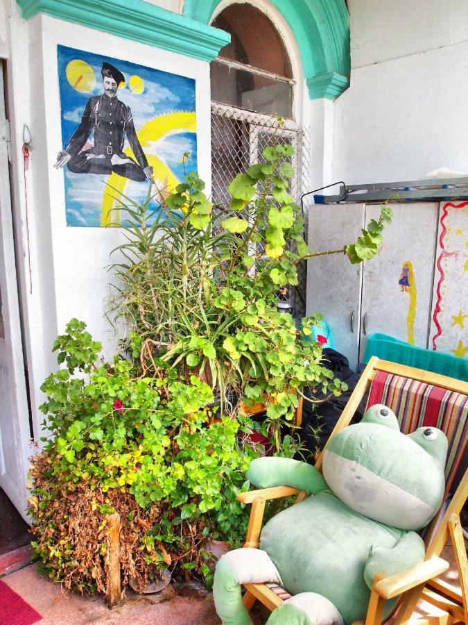 Green Stairs Guest House Tbilisi Ngoại thất bức ảnh